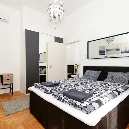Akacfa 7 Two Bedroom Central Apartment Budapest Esterno foto
